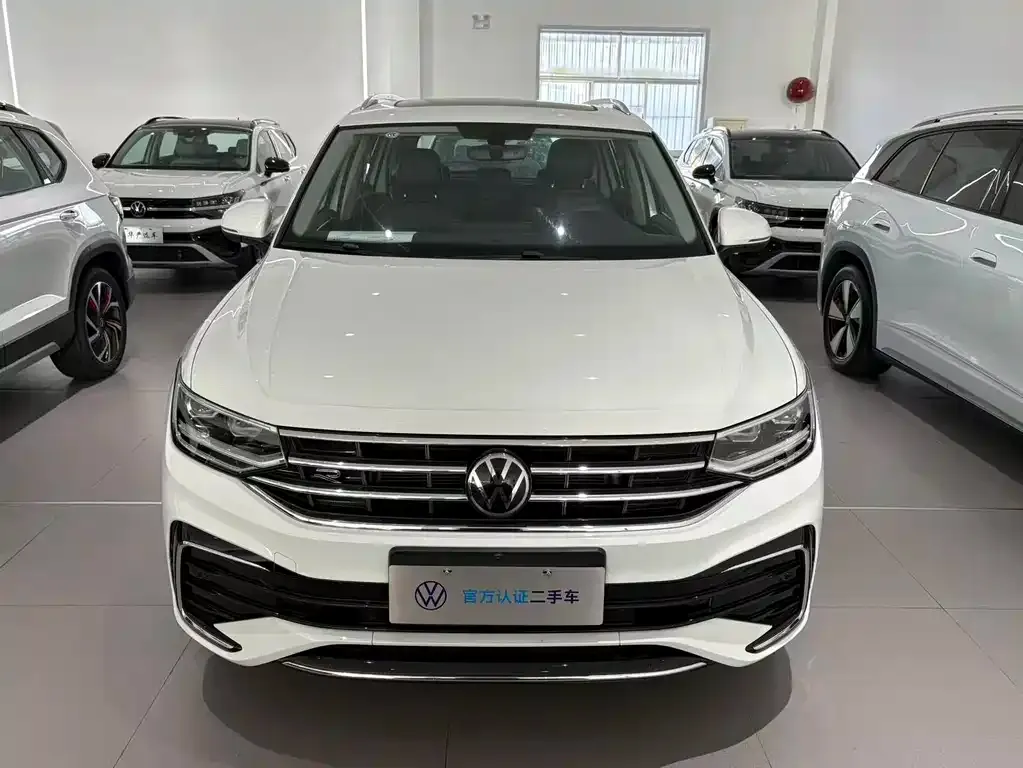 Volkswagen Tiguan L 2024 из CN, фото 2