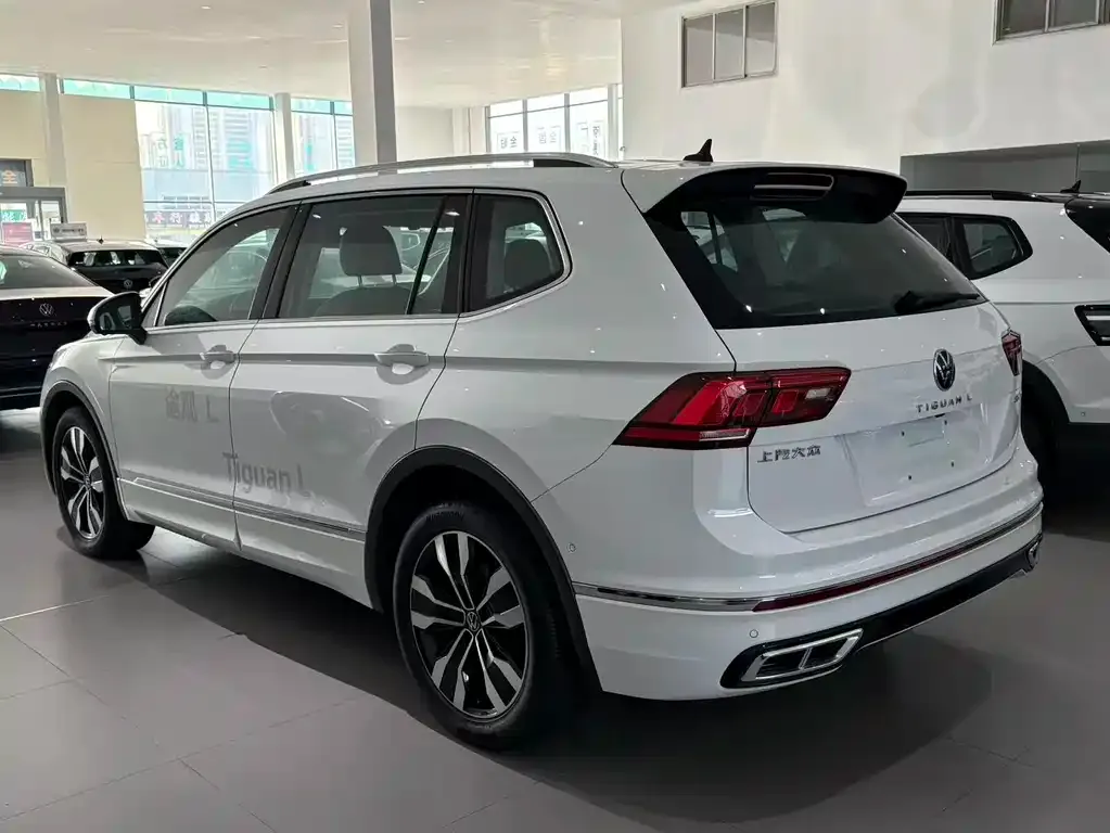 Volkswagen Tiguan L 2024 из CN, фото 5