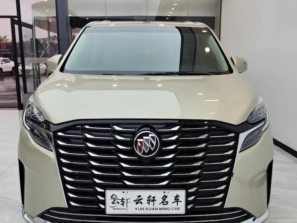Buick GL8 2023 из CN, фото 2