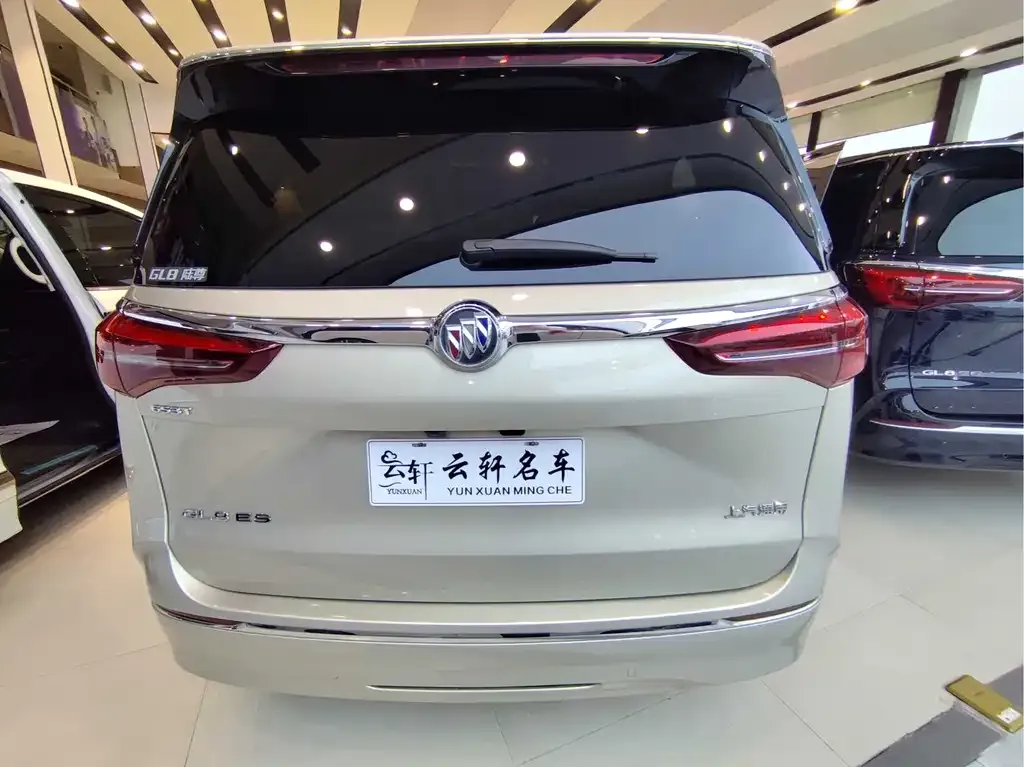 Buick GL8 2023 из CN, фото 6