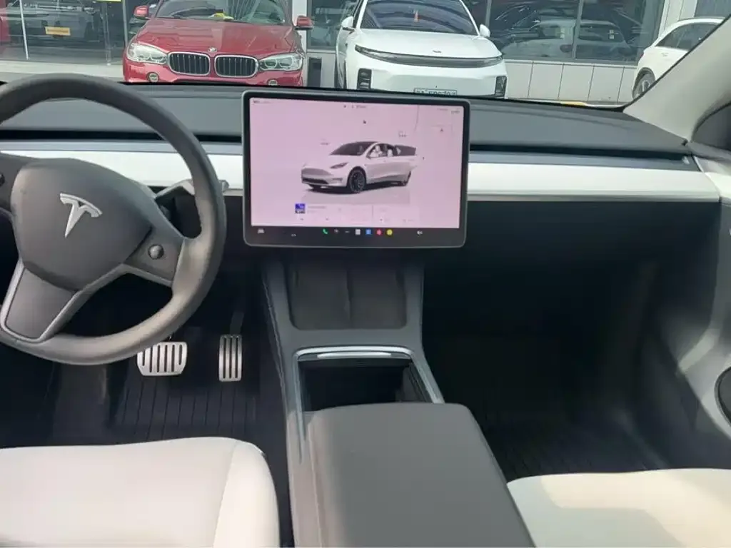 Tesla Model Y 2023 из CN, фото 5