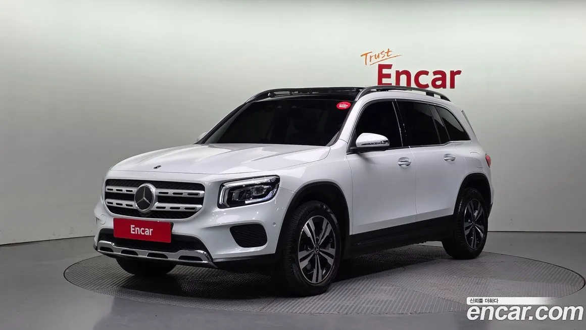 Mercedes-Benz GLB-Class — фото 1