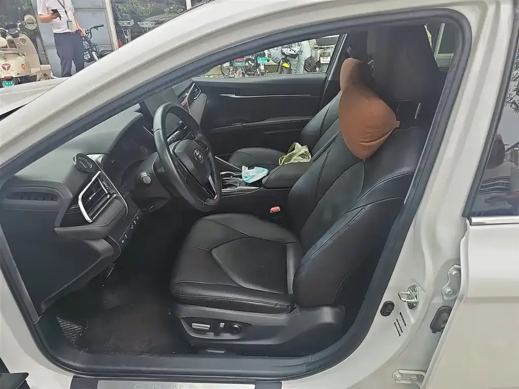 Toyota Camry 2021 из CN, фото 8
