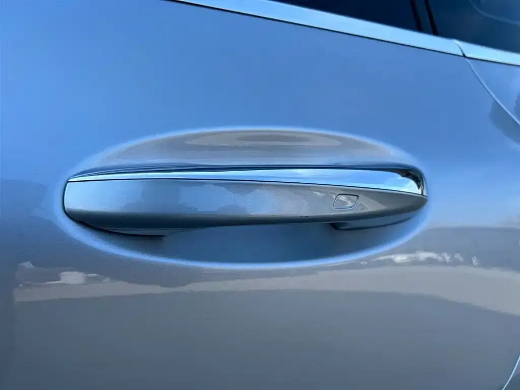 Mercedes-Benz EQC 2021 из CN, фото 5