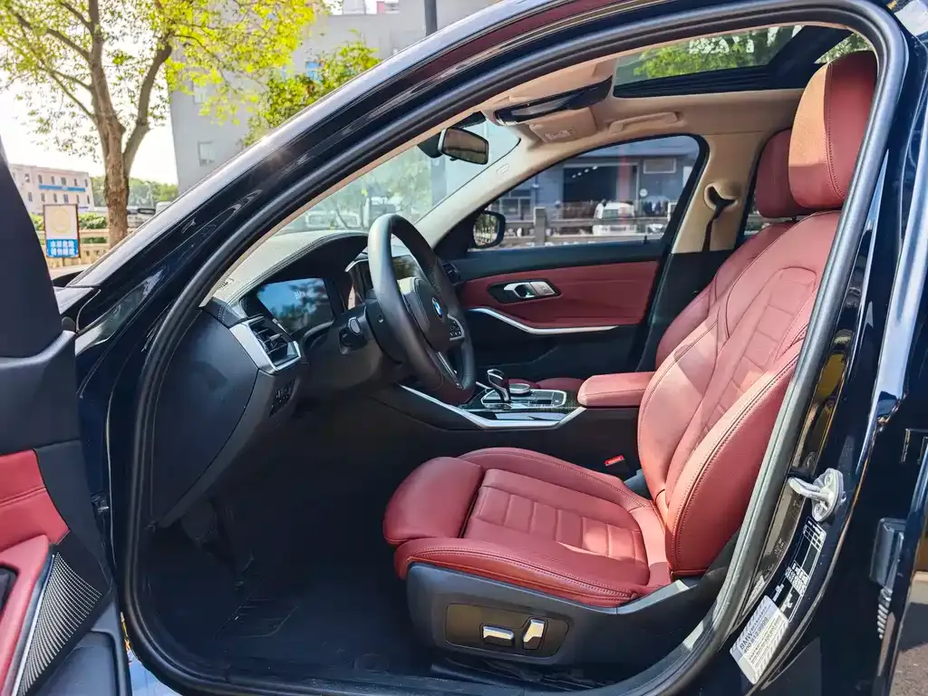 BMW 3 Series 2022 из CN, фото 4