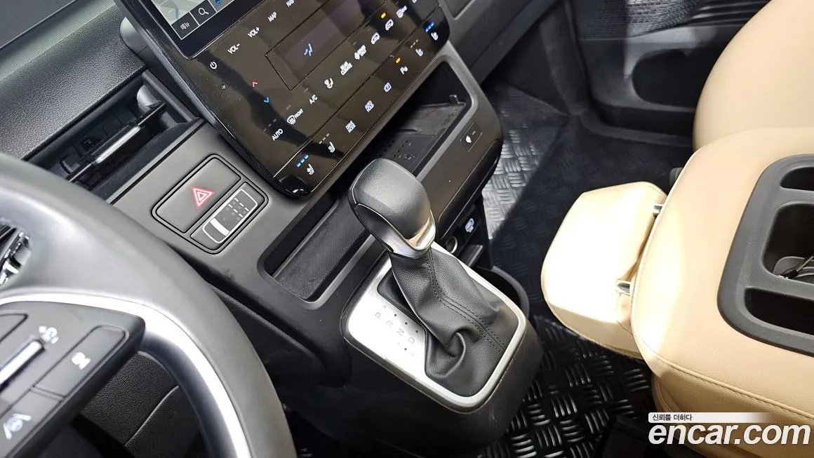 Hyundai Staria 2025 из KR, фото 9