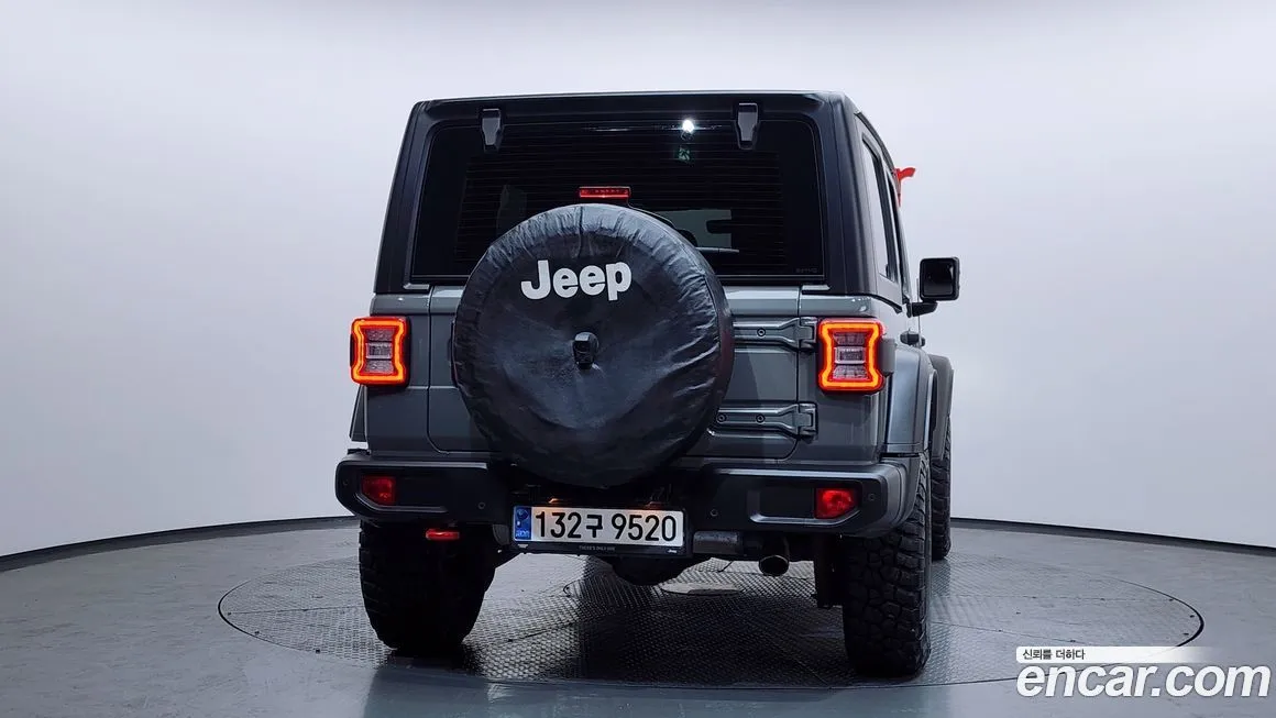 Jeep Wrangler 2023 из KR, фото 4