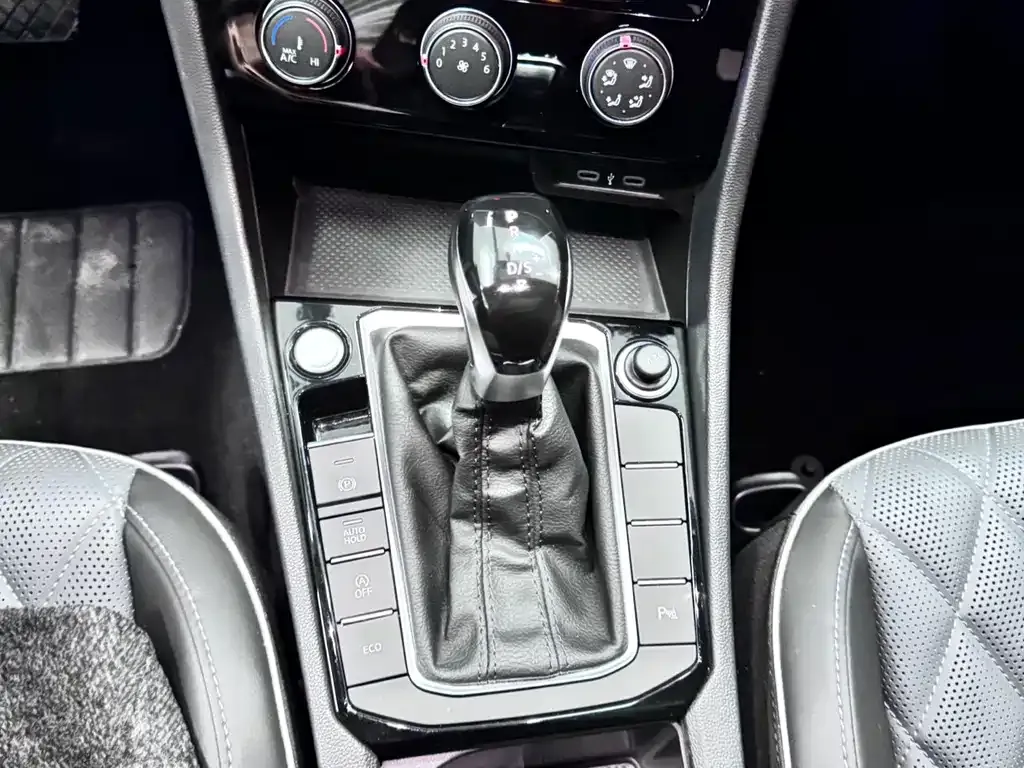 Volkswagen Sagitar 2022 из CN, фото 9