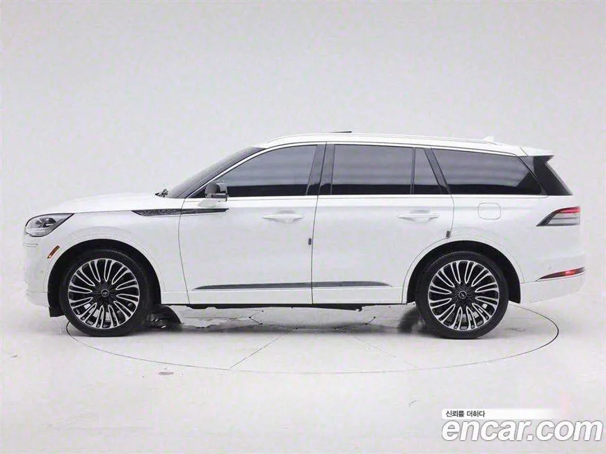 Lincoln Aviator 2023 из KR, фото 3