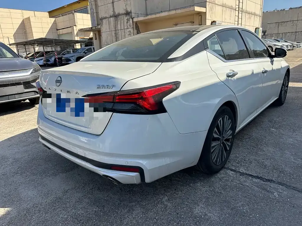 Nissan Teana 2023 из CN, фото 9
