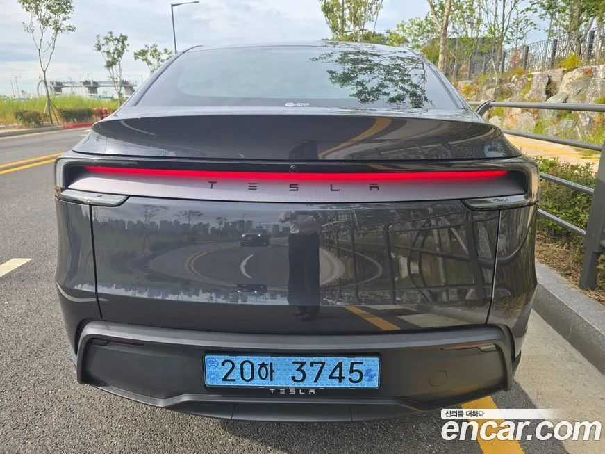 Tesla Model Y 2025 из KR, фото 4