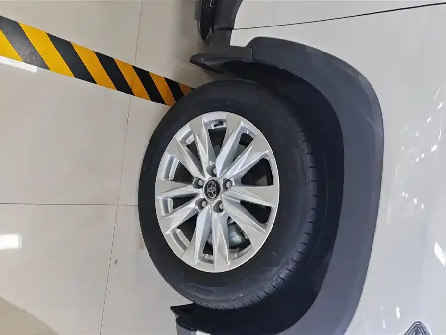 Toyota Corolla Cross 2024 из CN, фото 6