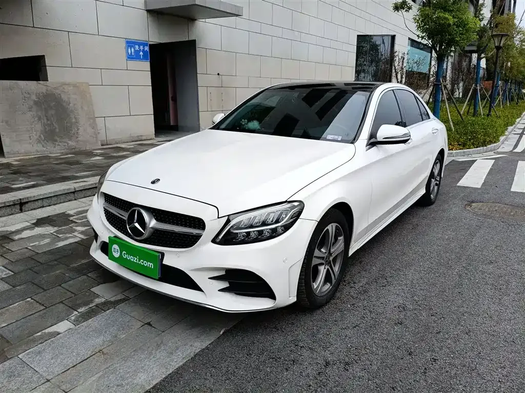 Mercedes-Benz C-Class — фото 1
