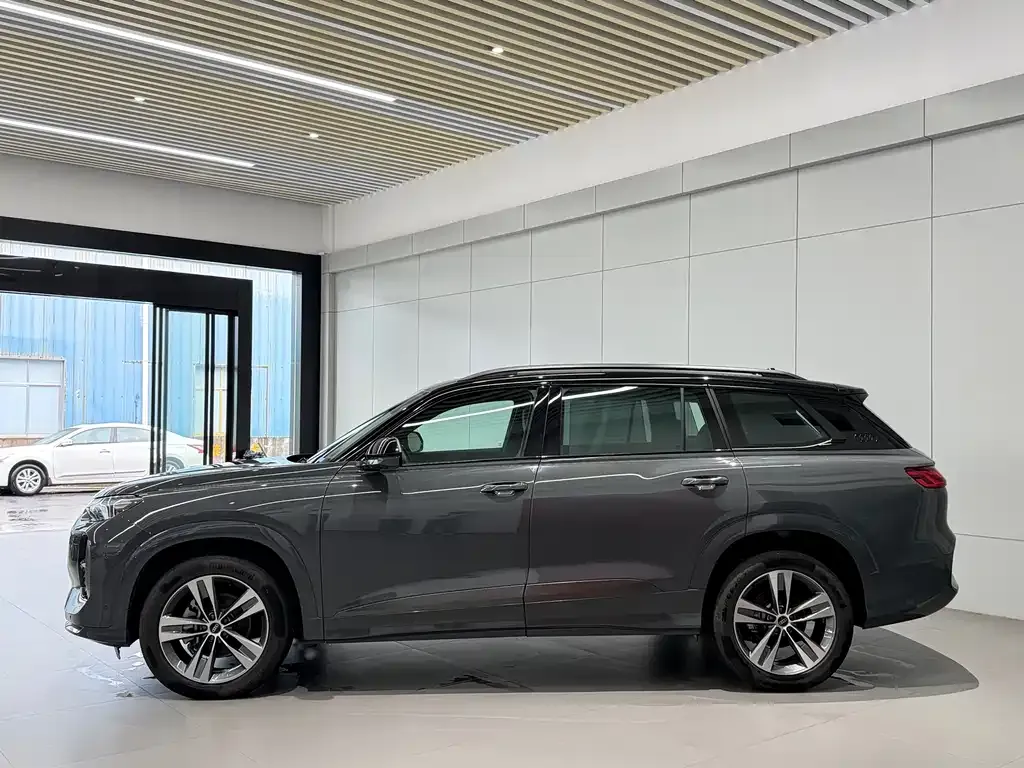 Audi Q6 2024 из CN, фото 6
