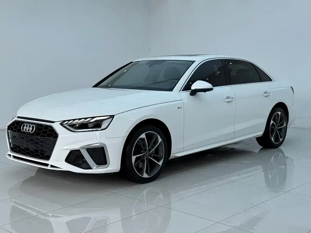 Audi A4L 2022 из CN, фото 1