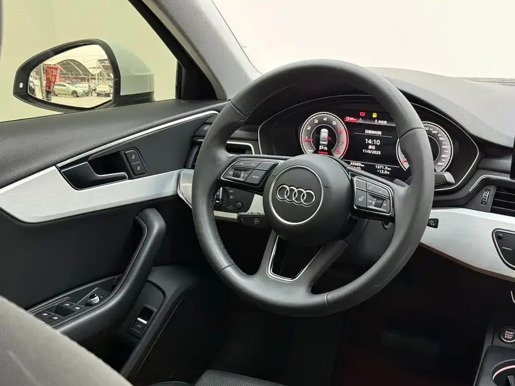 Audi A4L 2022 из CN, фото 9