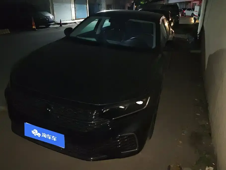 Volkswagen Passat 2024 из CN, фото 1