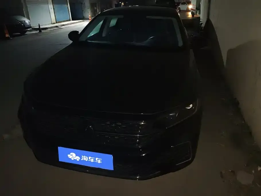 Volkswagen Passat 2024 из CN, фото 2