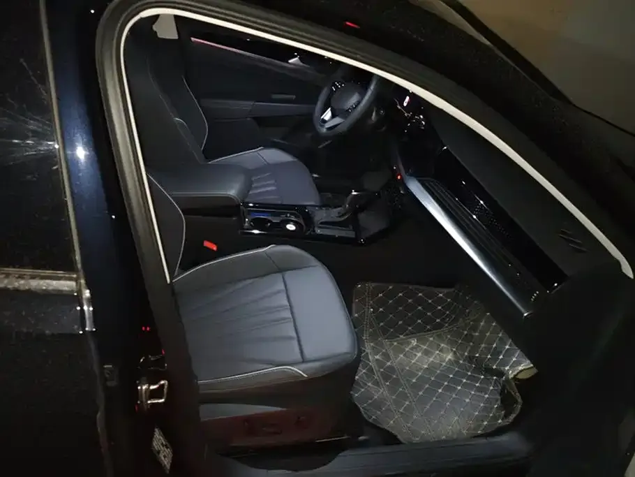Volkswagen Passat 2024 из CN, фото 8