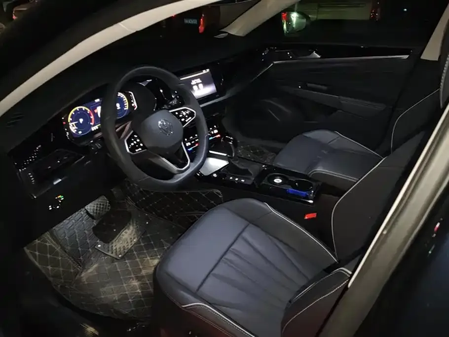 Volkswagen Passat 2024 из CN, фото 9