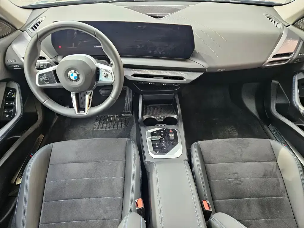 BMW 2 Series 2025 из CN, фото 3