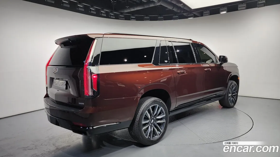 Cadillac Escalade 2022 из KR, фото 2