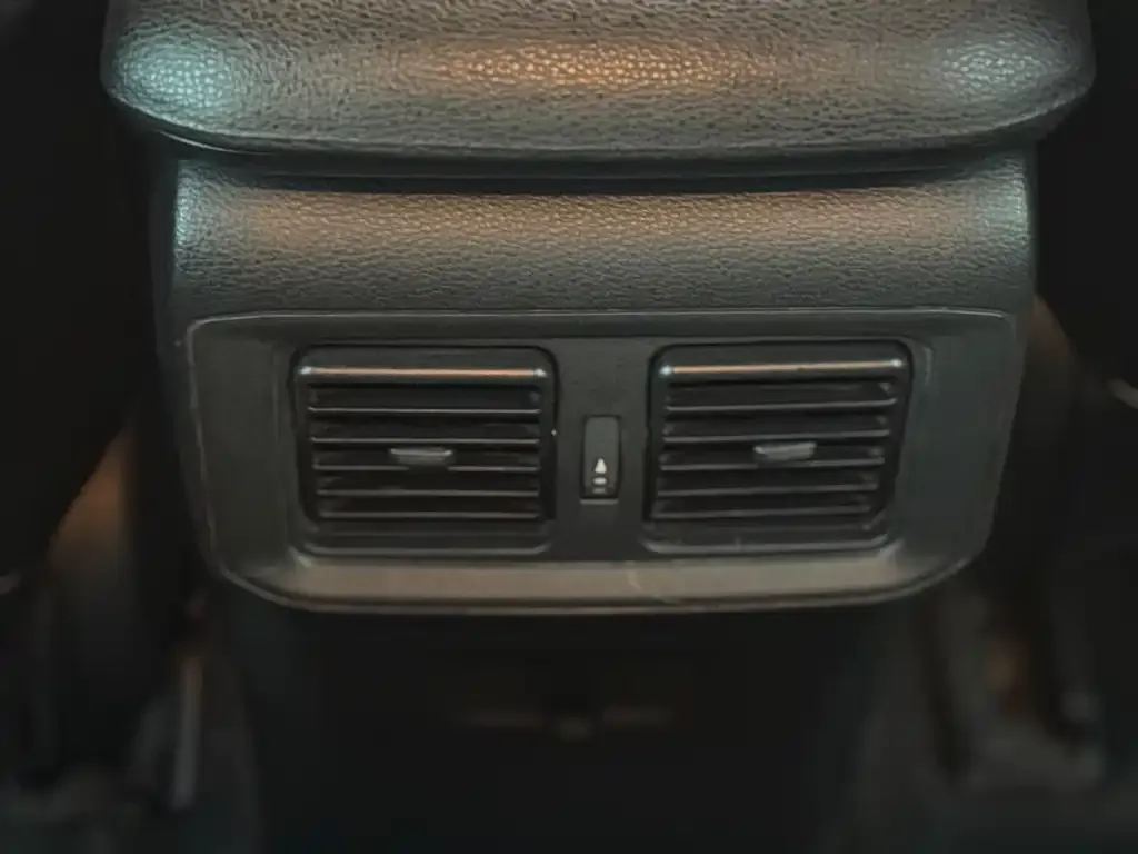 Toyota Wildlander 2022 из CN, фото 9