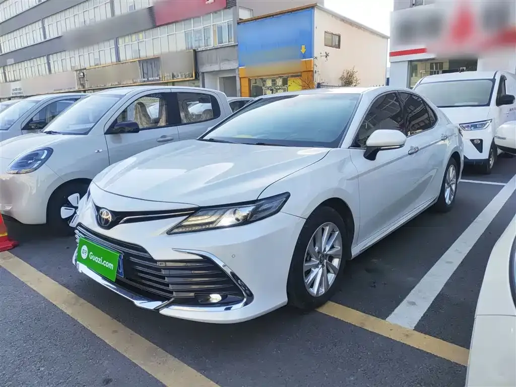 Toyota Camry 2023 из CN, фото 2