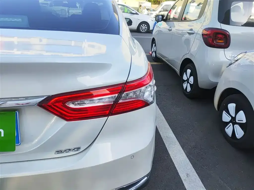 Toyota Camry 2023 из CN, фото 8