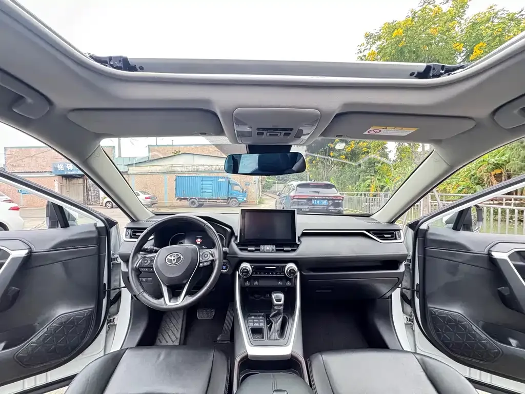 Toyota RAV4 2021 из CN, фото 10