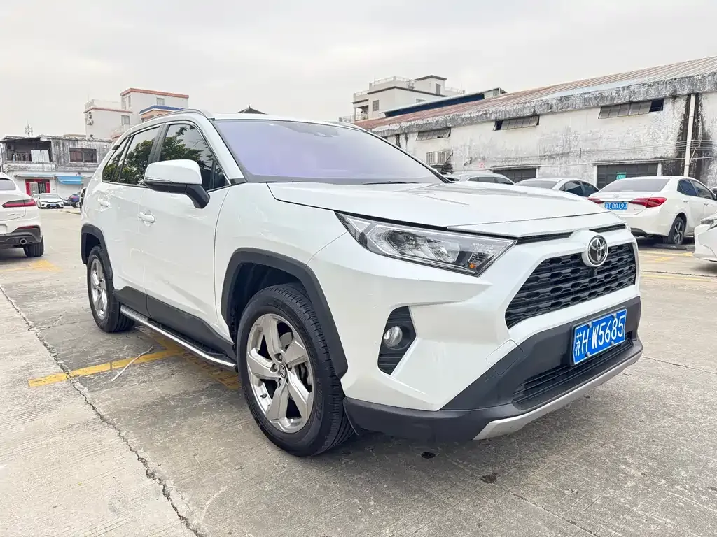 Toyota RAV4 2021 из CN, фото 3