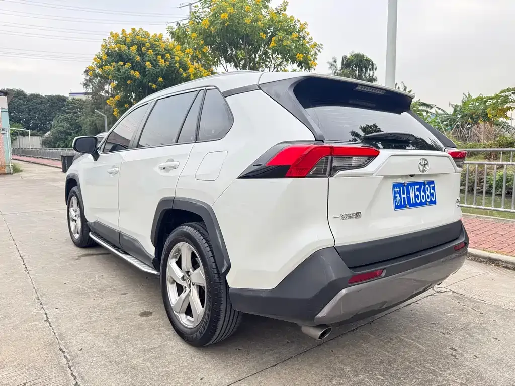 Toyota RAV4 2021 из CN, фото 6