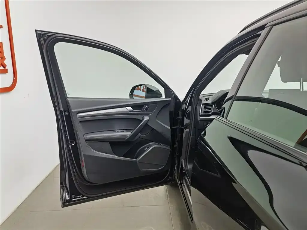 Audi Q5L 2024 из CN, фото 8
