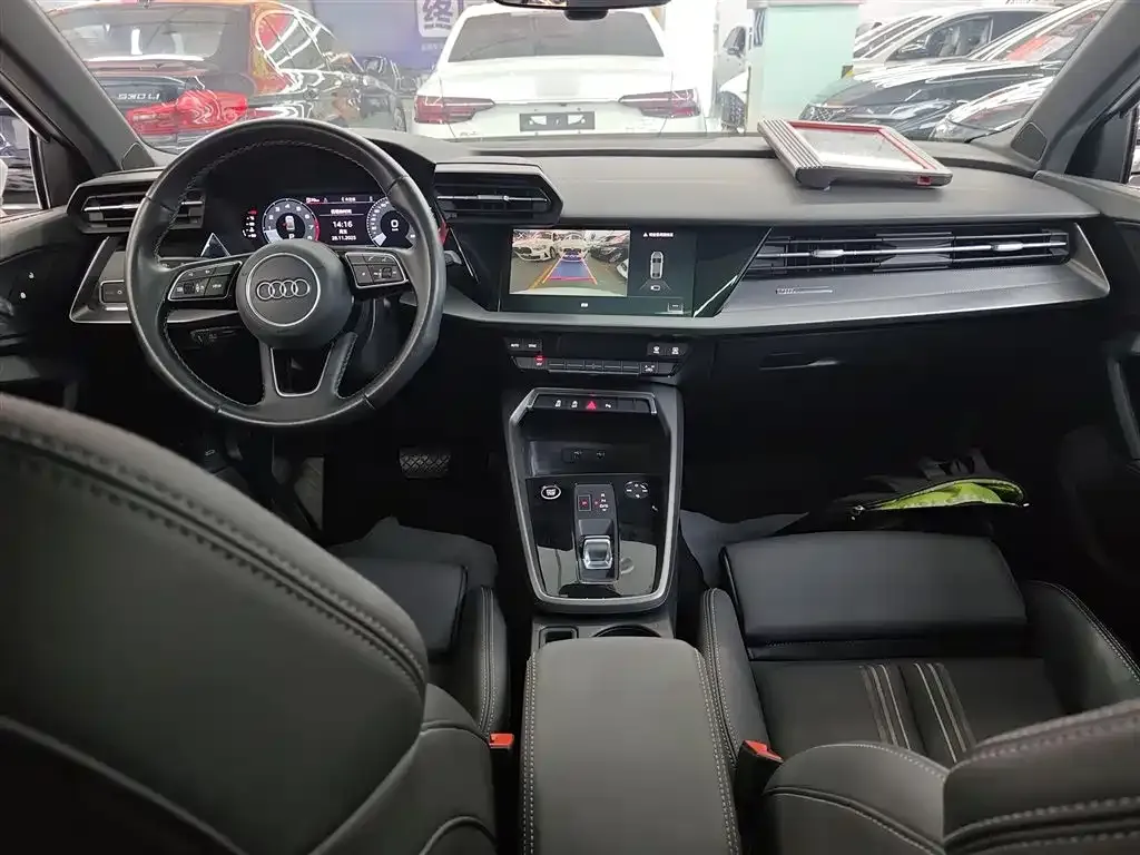 Audi A3 2023 из CN, фото 10