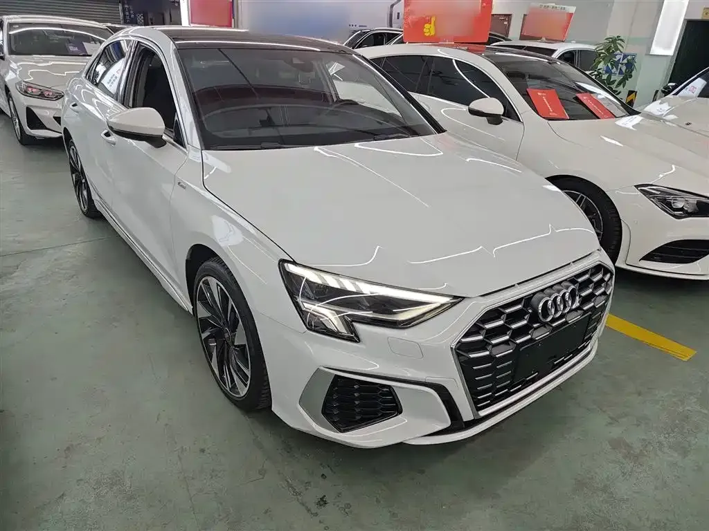 Audi A3 2023 из CN, фото 4
