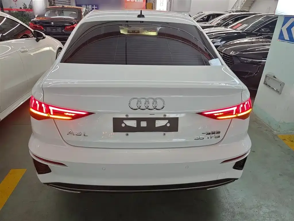Audi A3 2023 из CN, фото 6