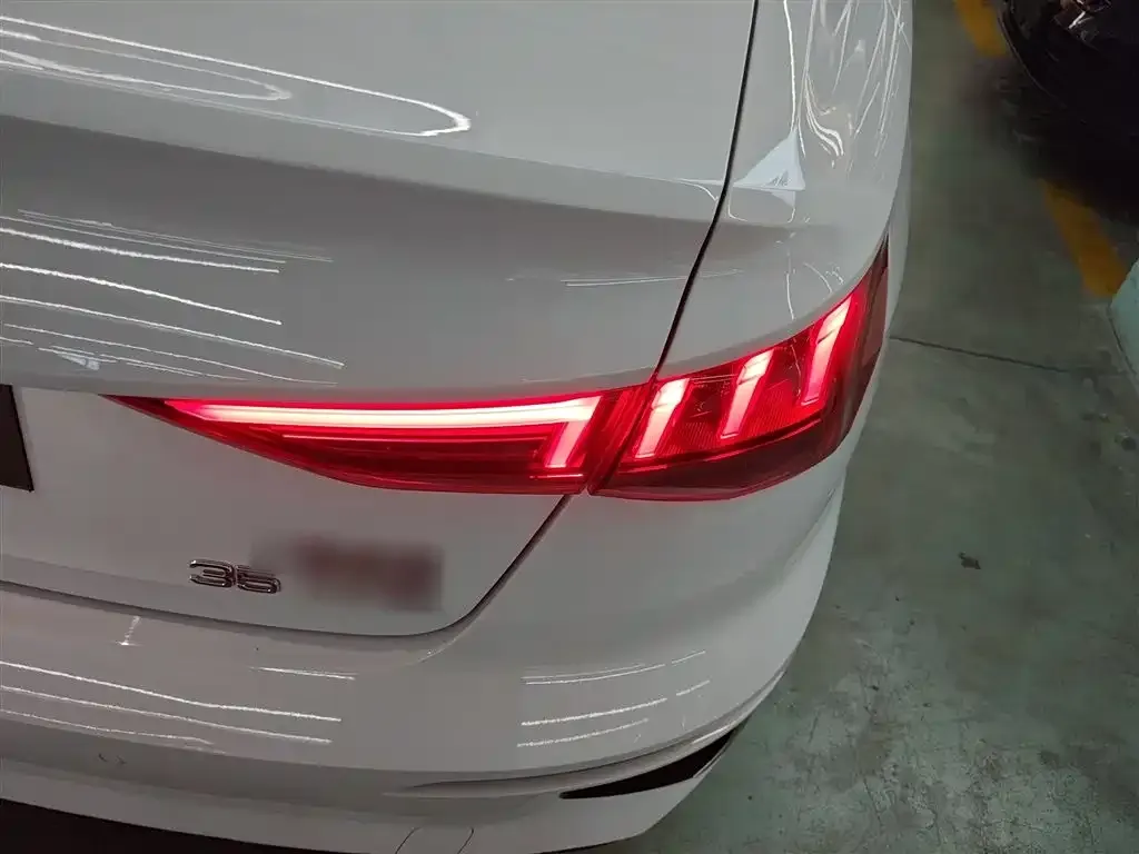 Audi A3 2023 из CN, фото 8