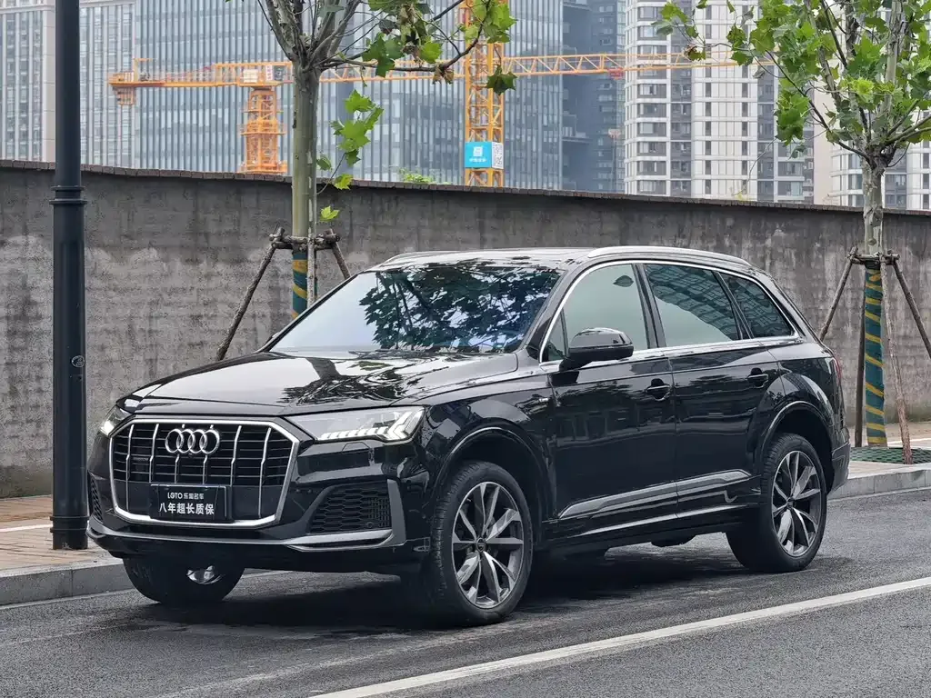 Audi Q7 2022 из CN, фото 1