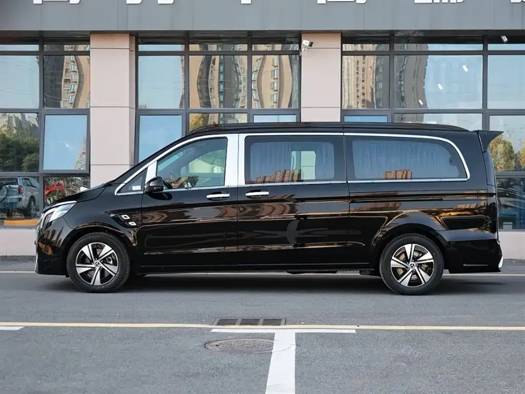 Mercedes-Benz Vito 2025 из CN, фото 4