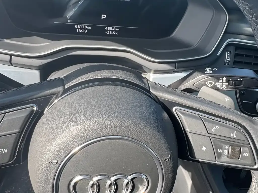 Audi A4L 2022 из CN, фото 5