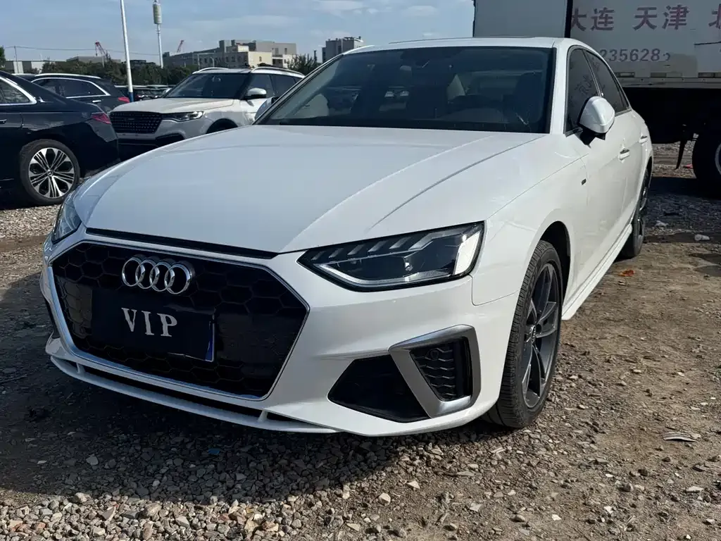 Audi A4L 2022 из CN, фото 6
