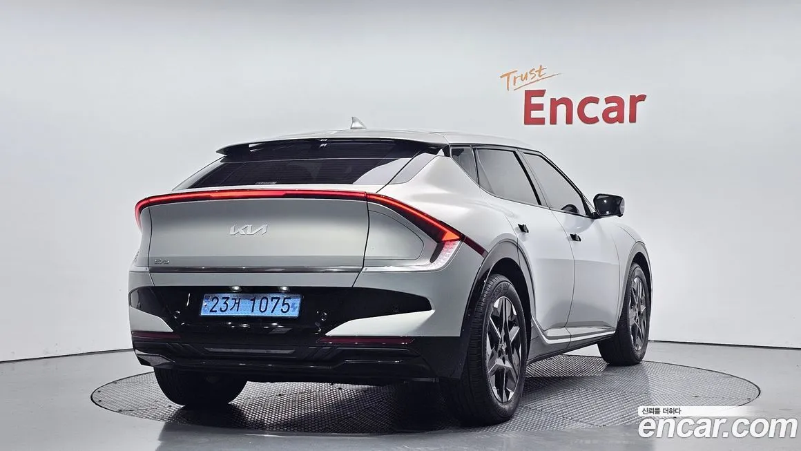 Kia EV6 2025 из KR, фото 2