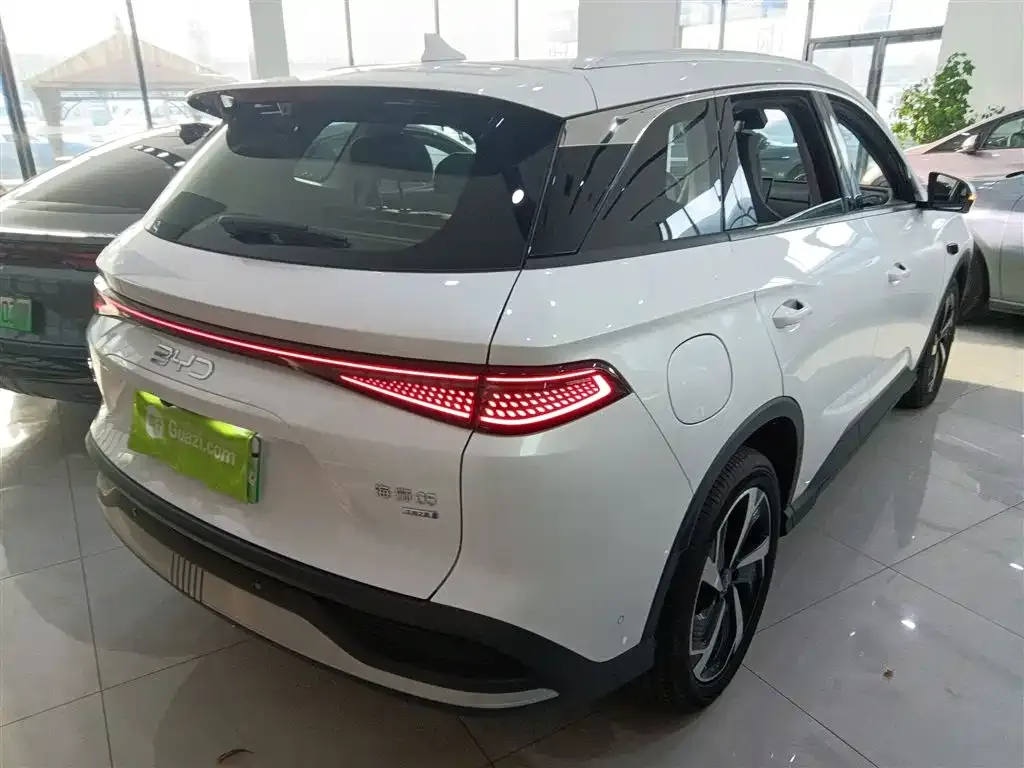BYD Seal 05 DM-i — фото 7