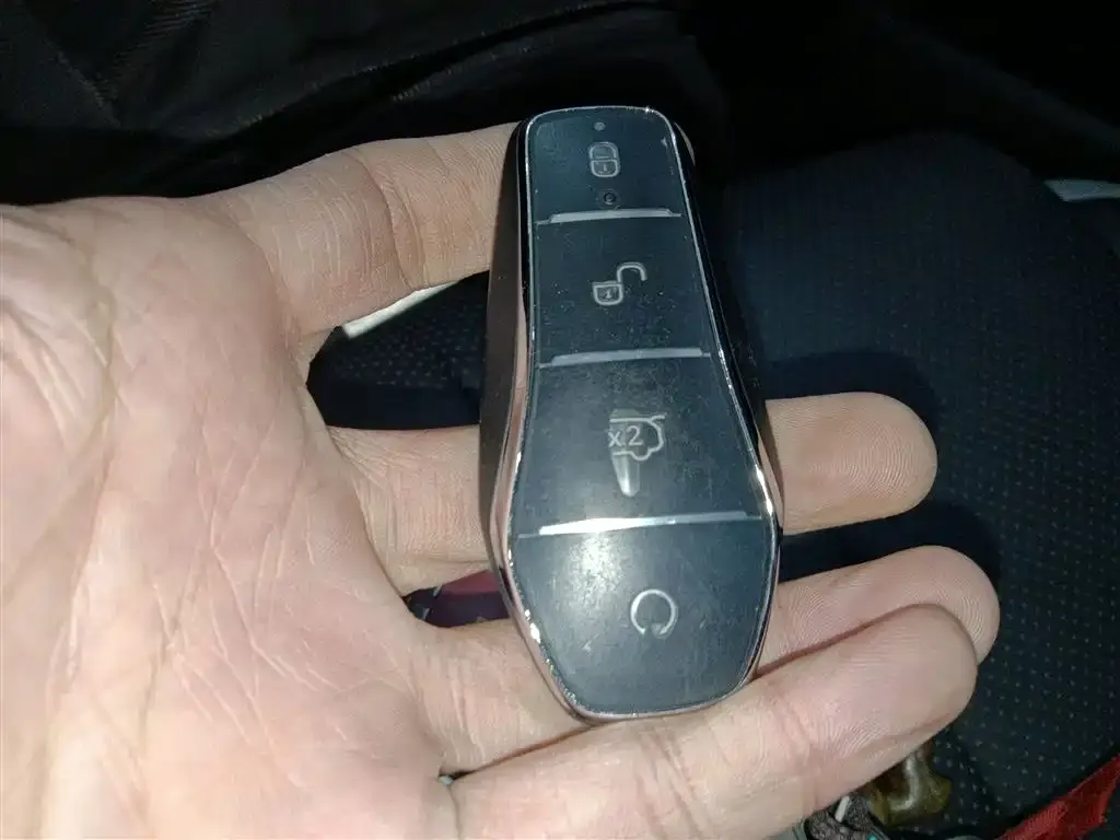 BYD Seal 05 DM-i — фото 9