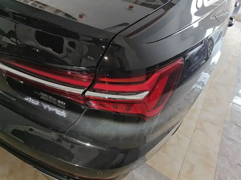 Audi A6L 2022 из CN, фото 8