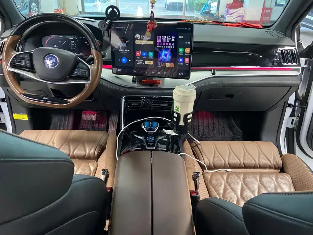 BYD Tang New Energy 2022 из CN, фото 10