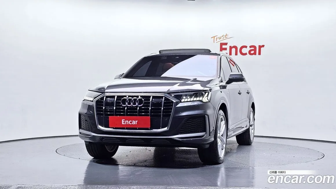 Audi Q7 2023 из KR, фото 3
