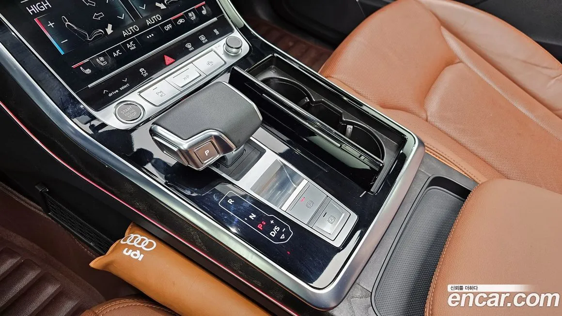 Audi Q7 2023 из KR, фото 9