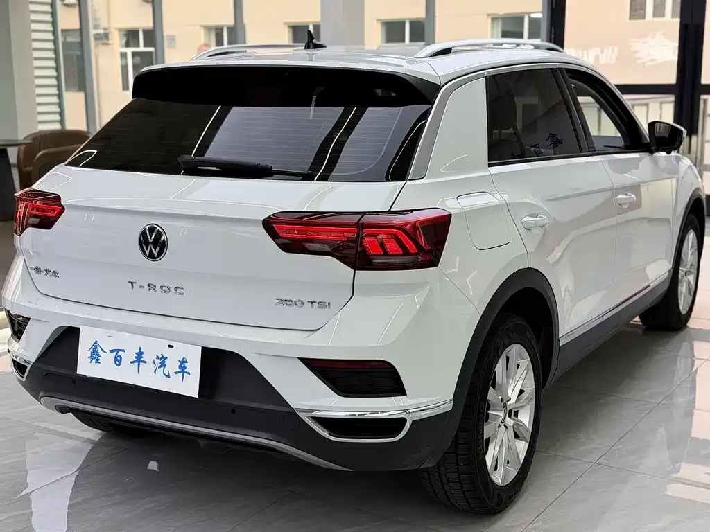 Volkswagen T-Roc 2023 из CN, фото 8