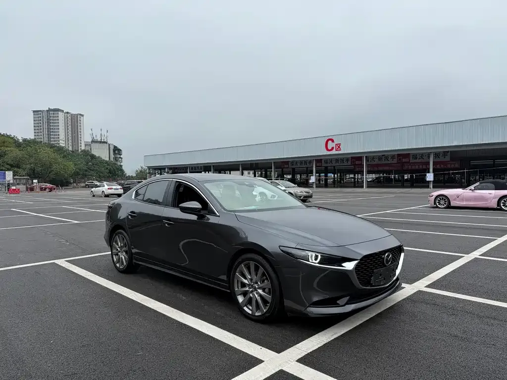 Mazda 3 Axela 2023 из CN, фото 3